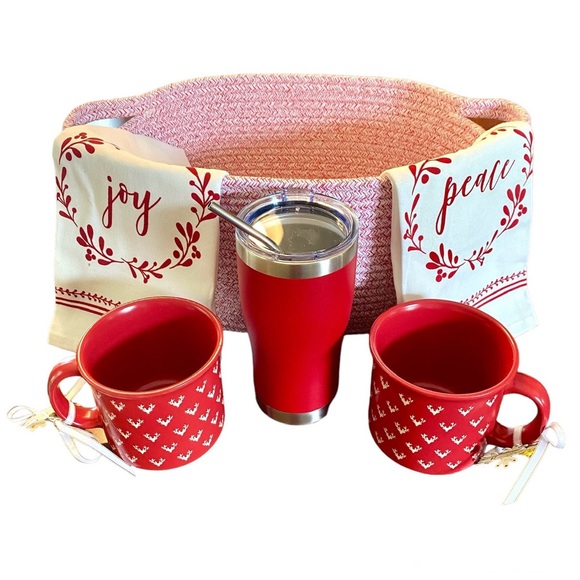 holiday mugs and kitchen basket bundle - Picture 1 of 12